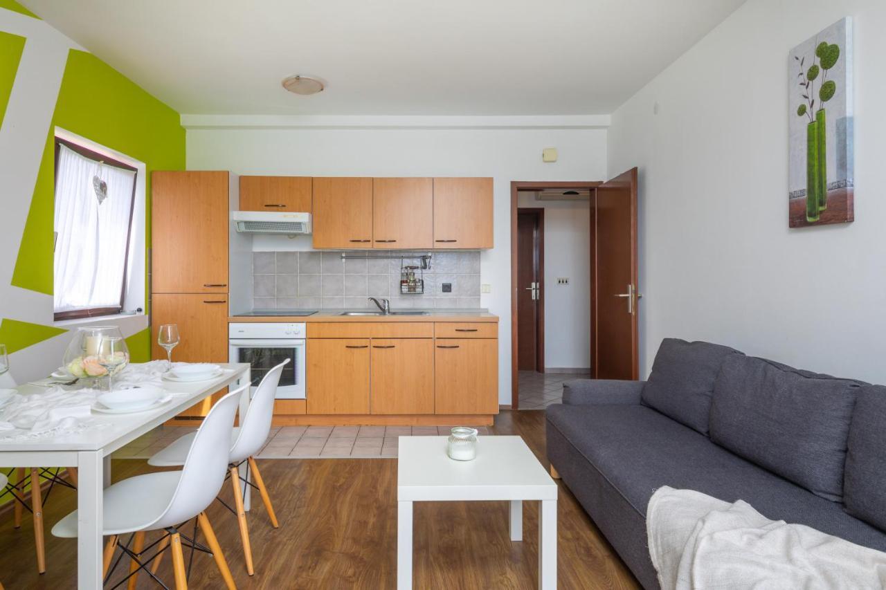 Apartment Zrinka - Last Season Ever!