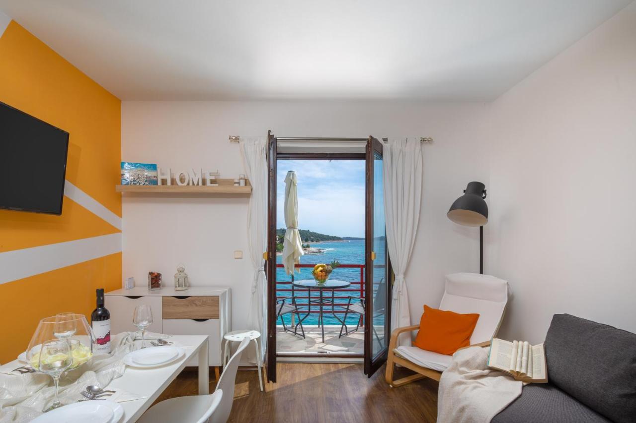 Zrinka - Last Season Ever! * Rogoznica (Sibenik-Knin)
