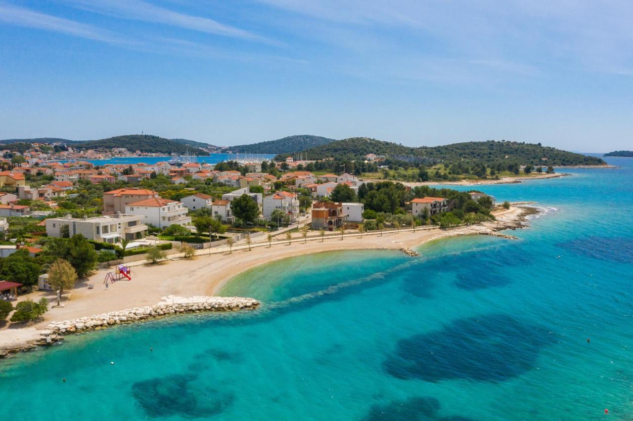 Zrinka - Last Season Ever! Rogoznica (Sibenik-Knin)