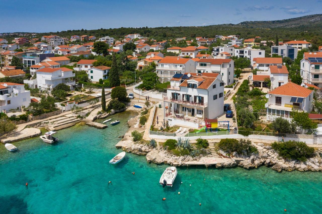 Zrinka - Last Season Ever! Rogoznica (Sibenik-Knin)
