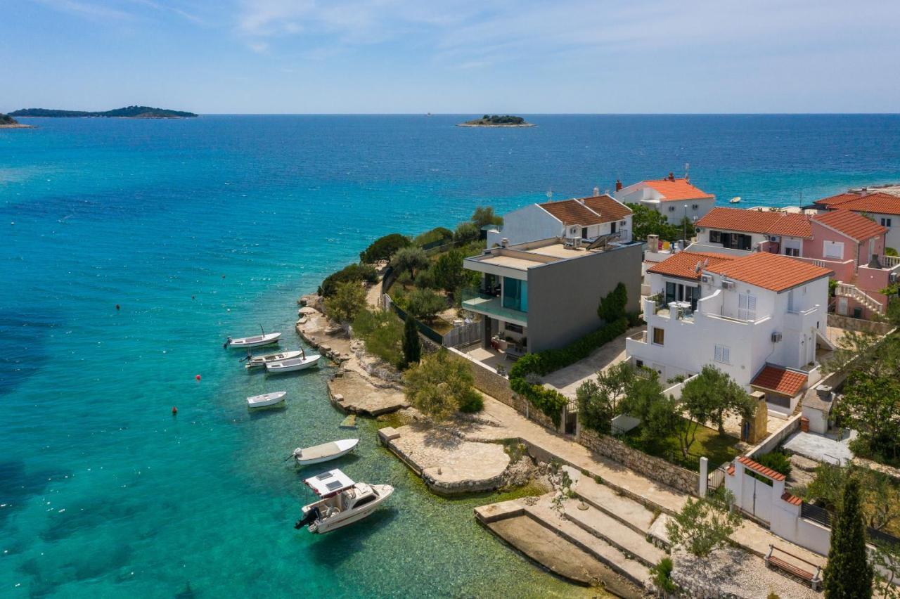 Zrinka - Last Season Ever! * Rogoznica (Sibenik-Knin)